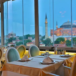 Otel The, İstanbul